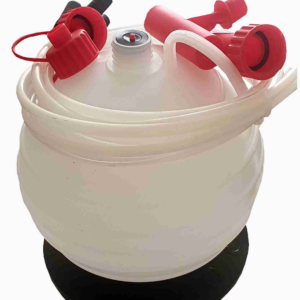 PLASTIC TANK FOR LIQUIDS
